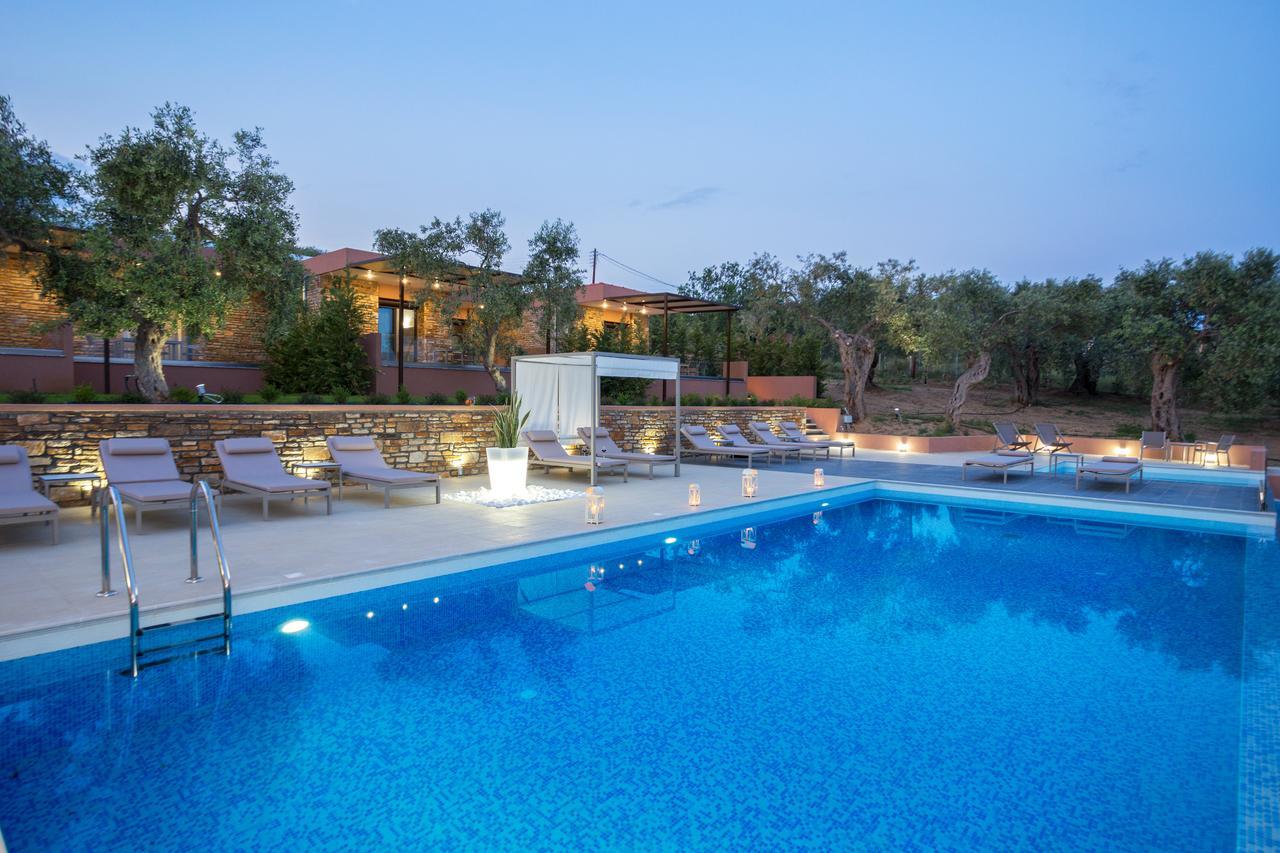 Aventura Village Potos Luaran gambar