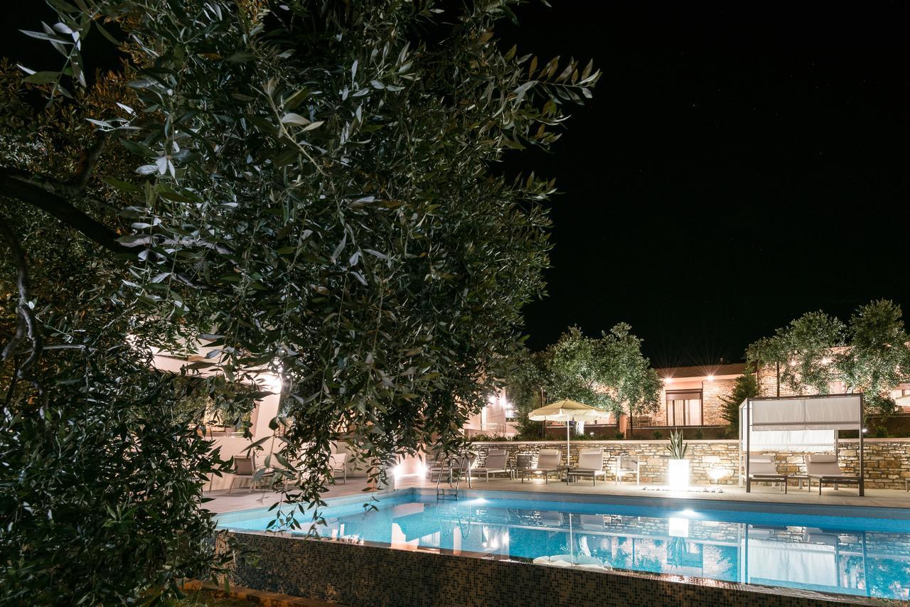 Aventura Village Potos Luaran gambar